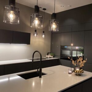 Shaker Solid-Wood Door Pantry Set